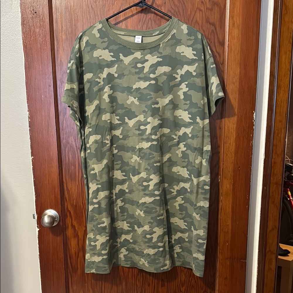 Old Navy Camouflage Green Women’s Dress size L